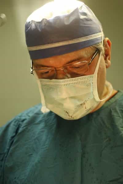 عکس دکتر داود نریمان زاده - اسلیو معده در کشاورز تهران