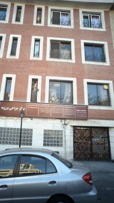 عکس دکتر احمد مسجدی در ظفر تهران