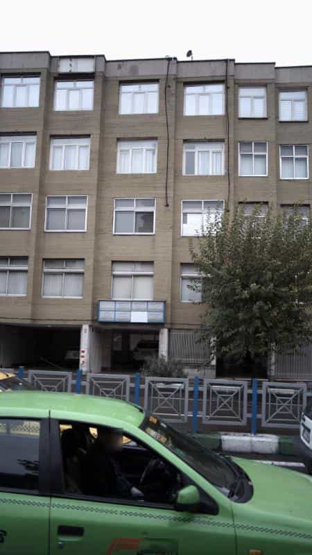 عکس دکتر اوشین هاکوپیان در سنایی تهران