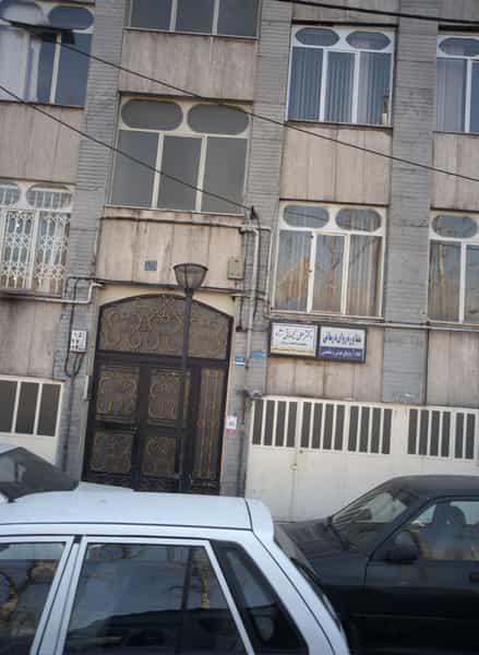 عکس دکتر علی کیهانی نژاد در ستارخان تهران