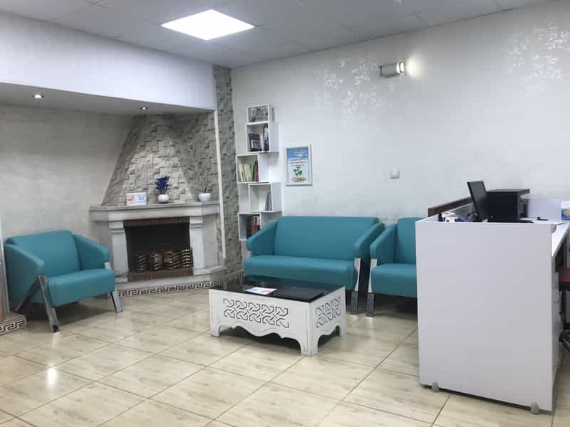 عکس مرکز دندانپزشکی زیبایی دکتر صادقی نژاد در بهار کرج