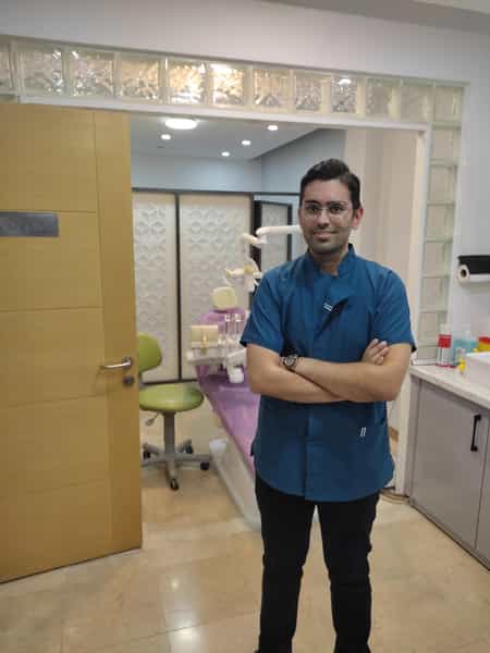 عکس دکتر پدرام دانش کاظمی در طالقانی کرج