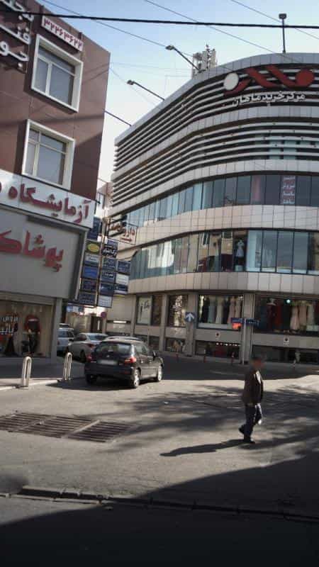عکس دکتر مروارید در طالقانی کرج