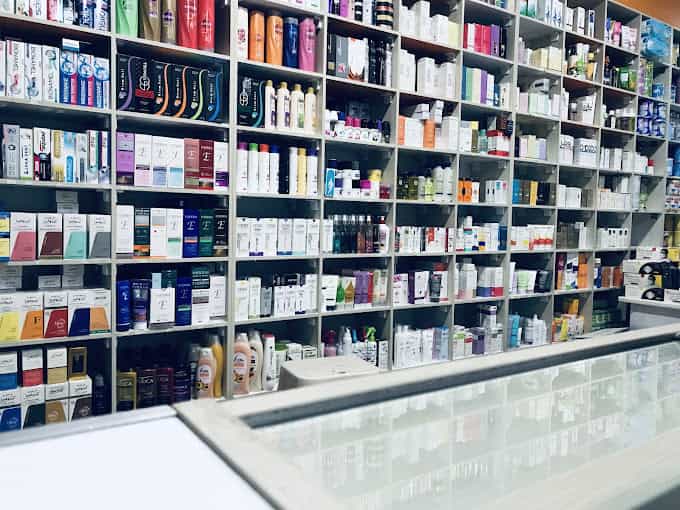 عکس داروخانه دکتر تاجدینی در طالقانی کرج