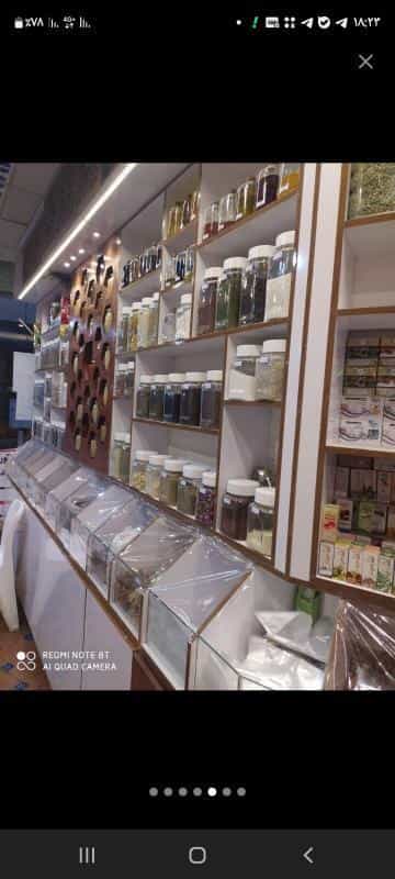 عکس عطاری حجت الاسلام قاسمی در راه آهن مشهد