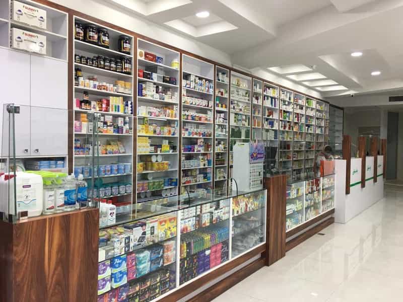 عکس داروخانه دکتر کوروش ناصری در اصفهانیها کرج