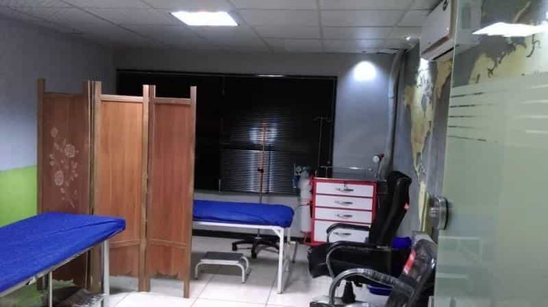 عکس دکتر مینا معارف وند متخصص طب سنتی در بهار کرج