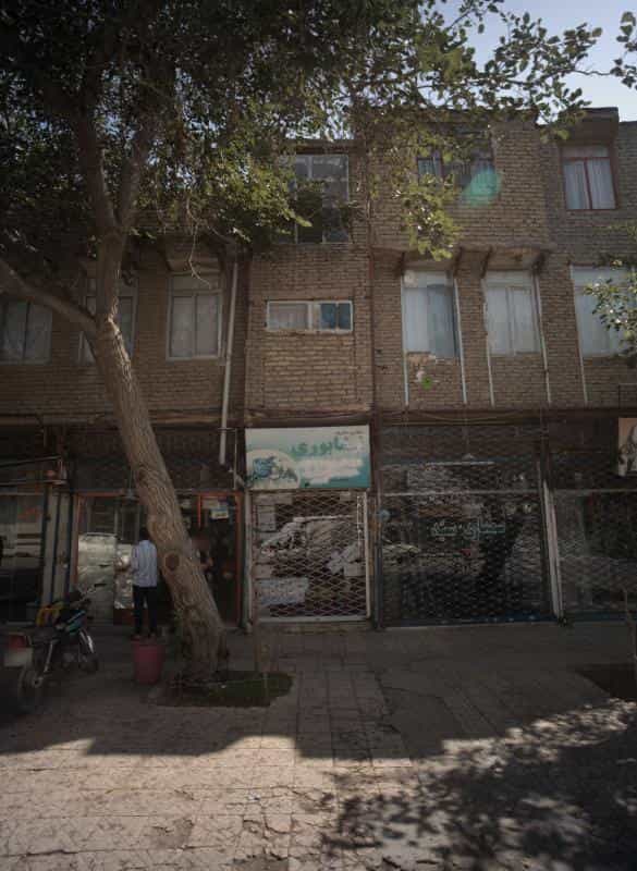 عکس عطاری حکیم نیشابوری در خواجه ربیع مشهد