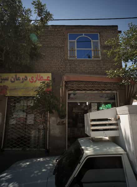 عکس الکتریکی رضا در امیر المومنین مشهد