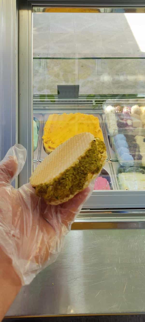 عکس بستنی لادن در فاز دو مهرشهر کرج