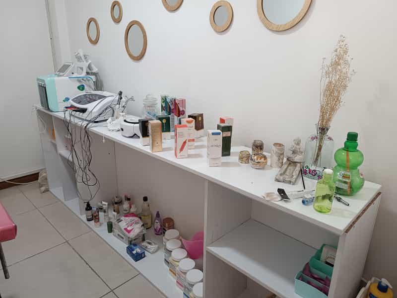 عکس کلینیک فلورا در دهقان ویلا کرج