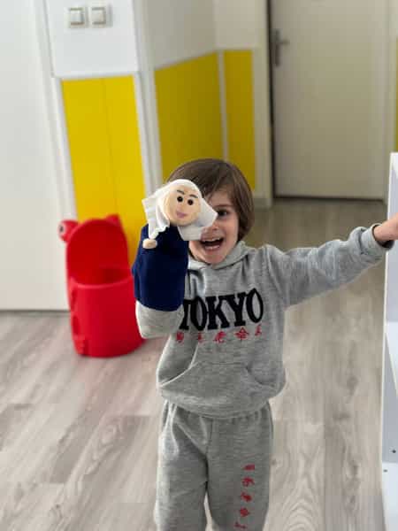 عکس پیش دبستانی و دبستان پسرانه سالک در رجائی شهر کرج