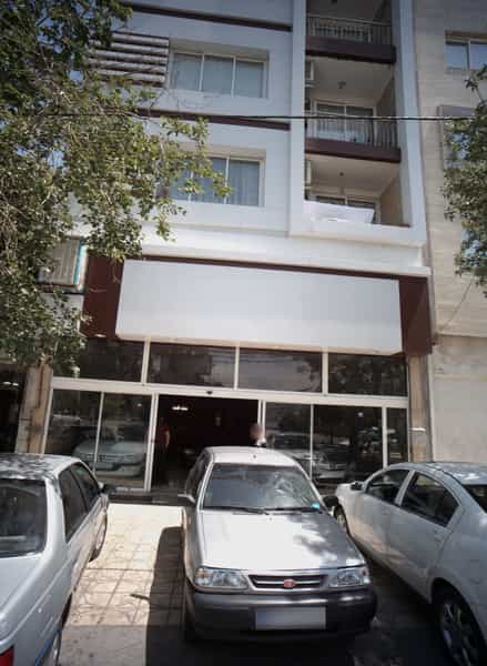 عکس نمایشگاه ماشین در حضرت ابوطالب مشهد