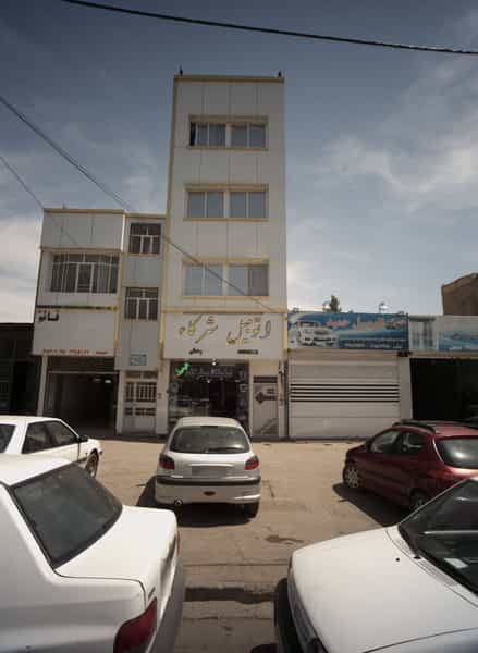 عکس نمایشگاه اتومبیل قائم کوی سیدی مشهد