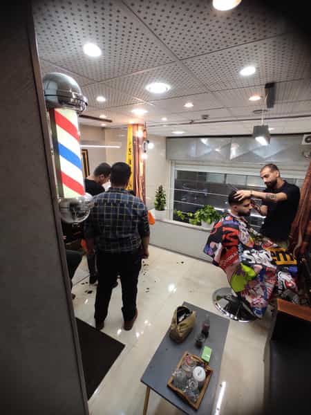 عکس آرایشگاه سناتور شهرک ایثار شیراز