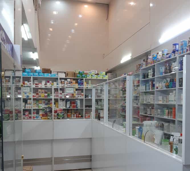 عکس داروخانه دکتر ثابت عهد در تندگویان شیراز