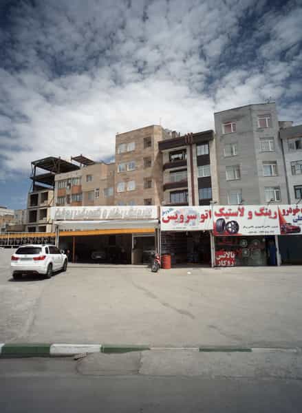 عکس کارواش بخار و تعویض روغن در تربیت مشهد