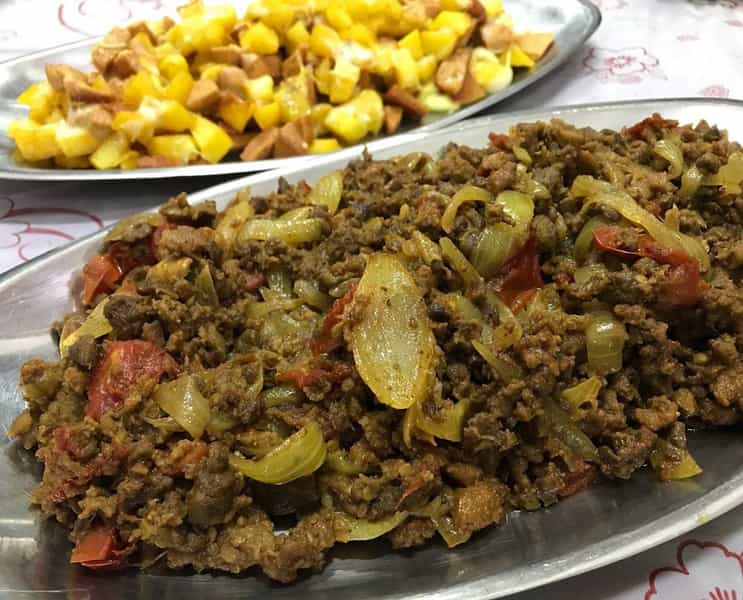 عکس واویشکا امیر خان در حافظ رشت
