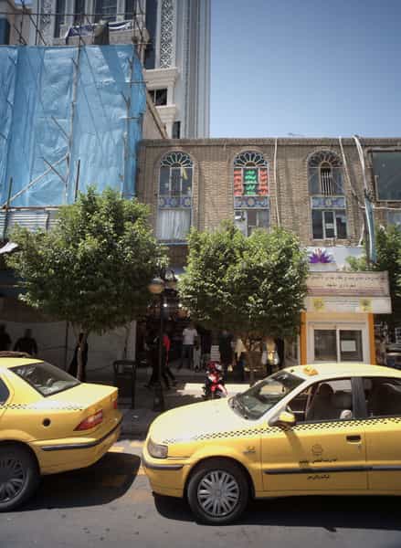 عکس دفتر خدمات مسافرتی در آیت الله خامنه ای مشهد