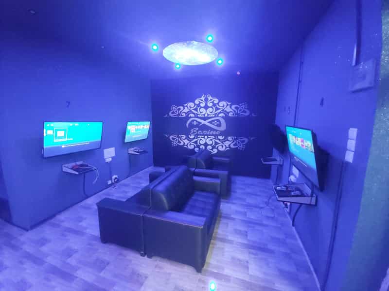 عکس گیم نت و مجموعه بازی بازینو در حافظ رشت