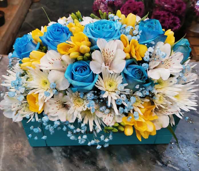 عکس گل فروشی هدیه در ریشمک شیراز