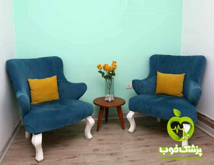 عکس مرکز مشاوره و روانشناسی روزبه در هنرستان مشهد