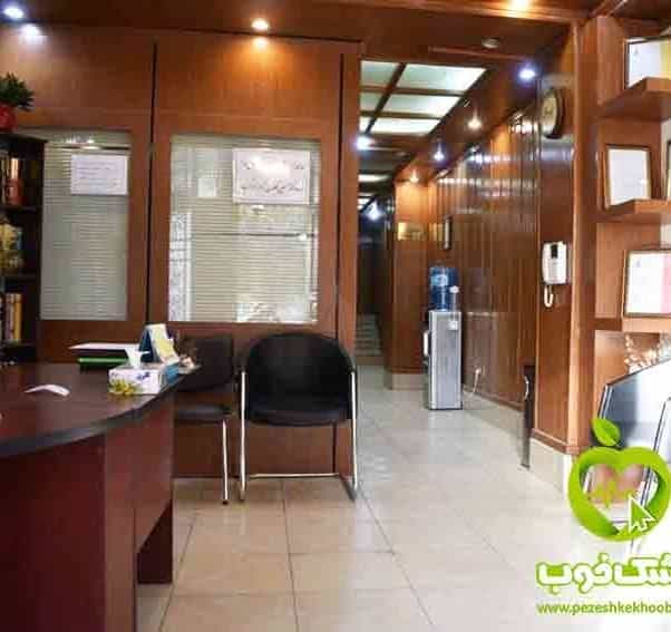 عکس مرکز مشاوره و روانشناسی روزبه در هنرستان مشهد