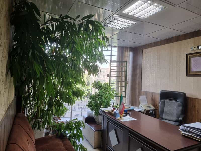 عکس دفتراسنادرسمی۱۲۶ کرج (دفترخانه ۱۲۶) در ولیعصر کرج