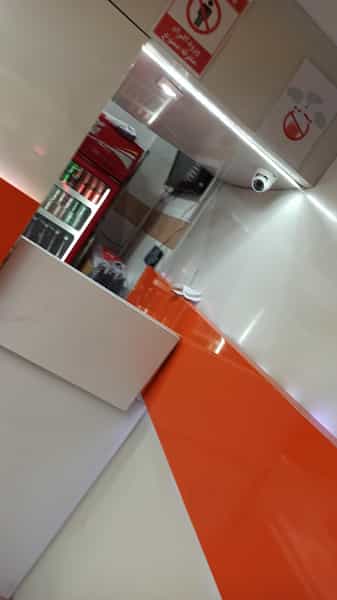 عکس جان اسنک شعبه هشت بهشت در همدانیان اصفهان
