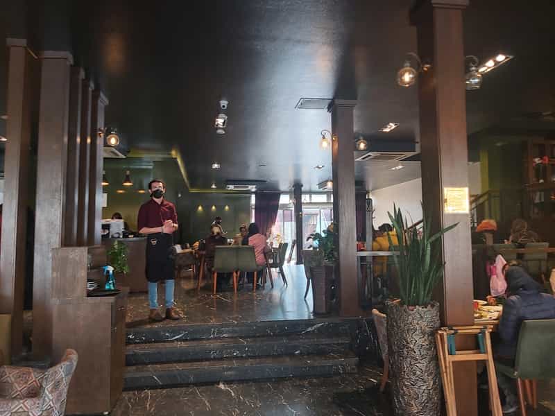 عکس کافه رستوران شمعدونی در شیخ صدوق اصفهان