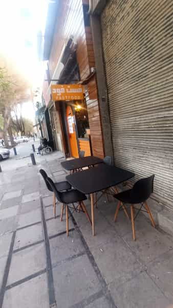 عکس فست فود راینویچ در هشت بهشت اصفهان