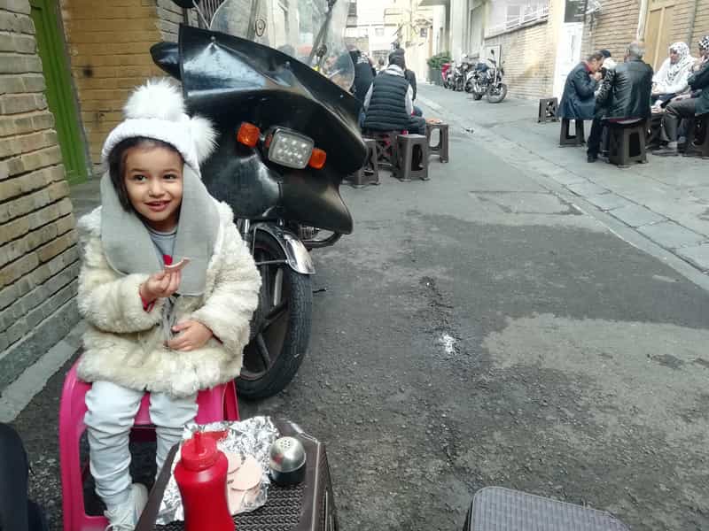 عکس پیتزا داوود در انقلاب تهران