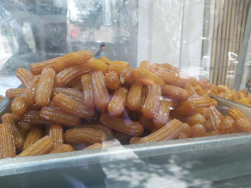 عکس فرنی حافظ در نقش جهان اصفهان