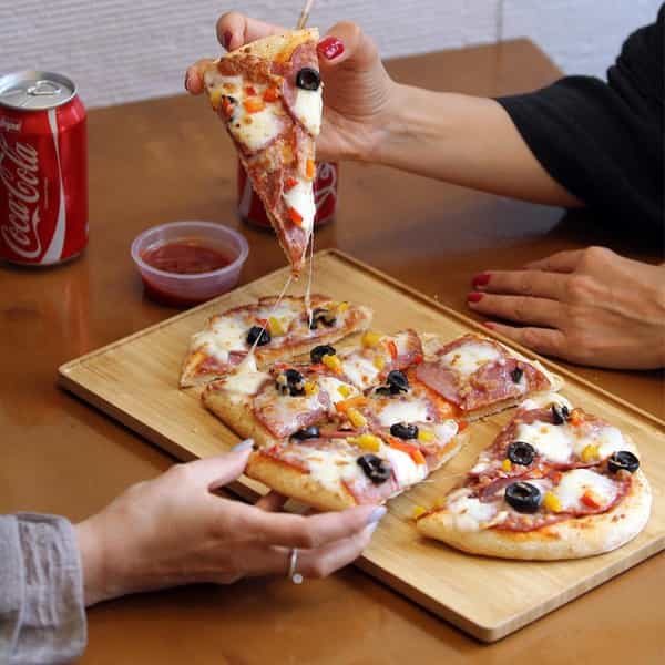 عکس پیتزا پرپروک گیشا کوی نصر تهران