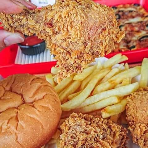 عکس پیتزا پرپروک در چیذر تهران