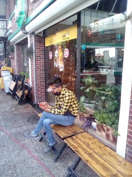 عکس لاویا برگر شعبه ولی عصر شیراز