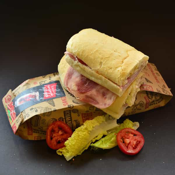 عکس ساندویچ سرد کوکولند در دهقان ویلا کرج