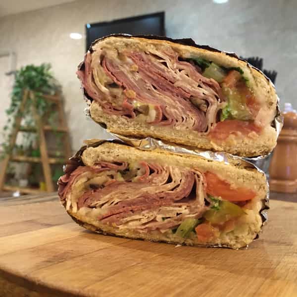 عکس فست فود کامبادن در فاز چهار مهرشهر کرج