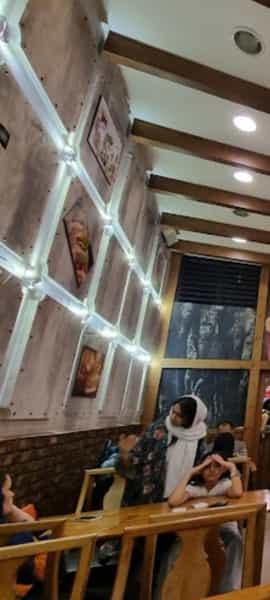 عکس آس برگر در گوهرشاد مشهد