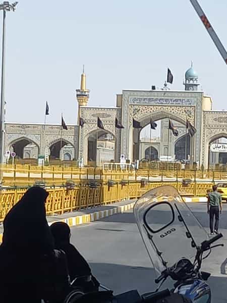 عکس فست فود زیتون لبنان در چهارباغ مشهد