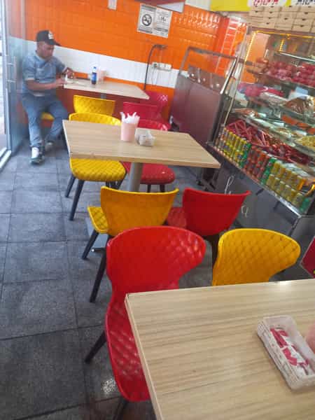 عکس ساندویچی نوبهار در باغ خزانه تهران