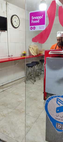عکس ساندویچ ویژه اژدر زاپاتا در صادقیه تهران