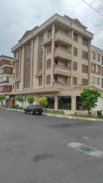 عکس مشاورین املاک سناتور کرج