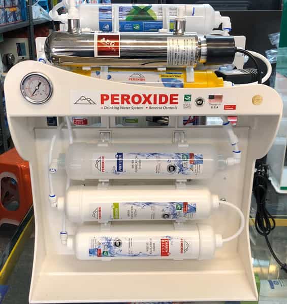 عکس فروشگاه تصفیه آب صحنی در شهرک آزمایش تهران