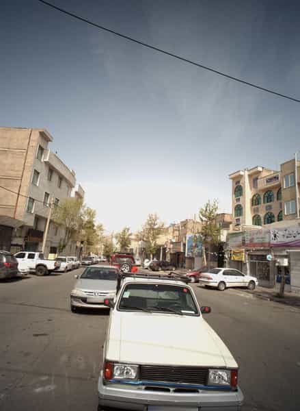 عکس مشاور املاک نوری در خاک سفید تهران