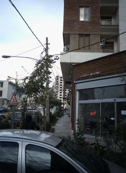 عکس مشاورین مسکن کسری در فردوس تهران