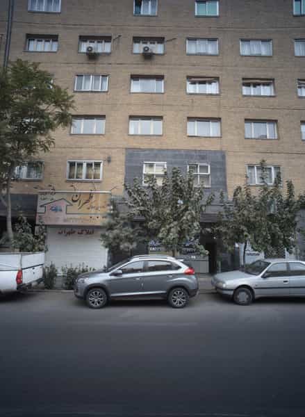 عکس مشاورین املاک طهران در بریانک تهران