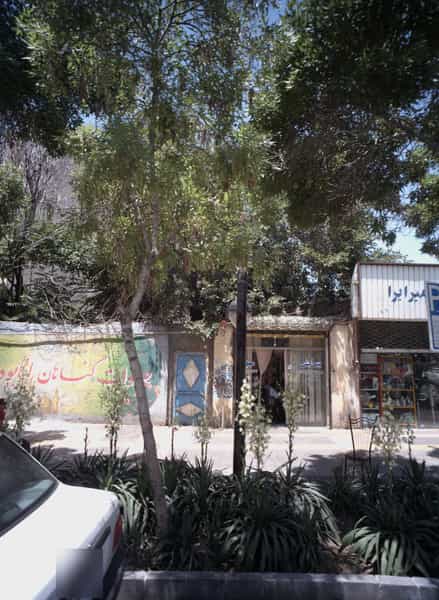 عکس تعمیرات لوازم برقی خانگی و صنعتی در راه آهن 