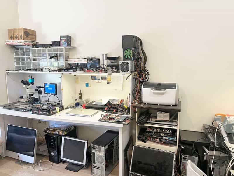 عکس اسمارت سرویس | تعمیر گوشی موبایل لپ تاپ در نصرت تهران