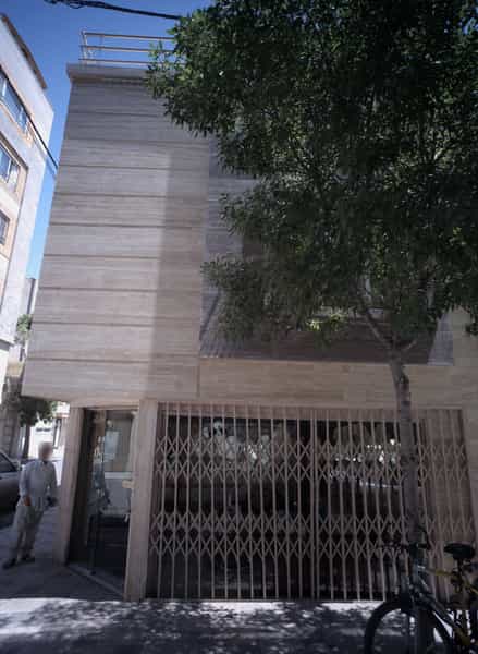 عکس مشاور املاک شهروند در کوشش مشهد